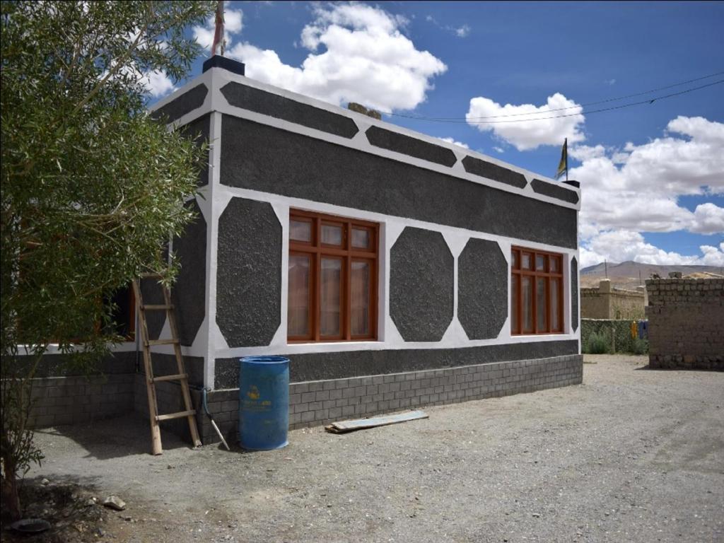 Padma Homestay