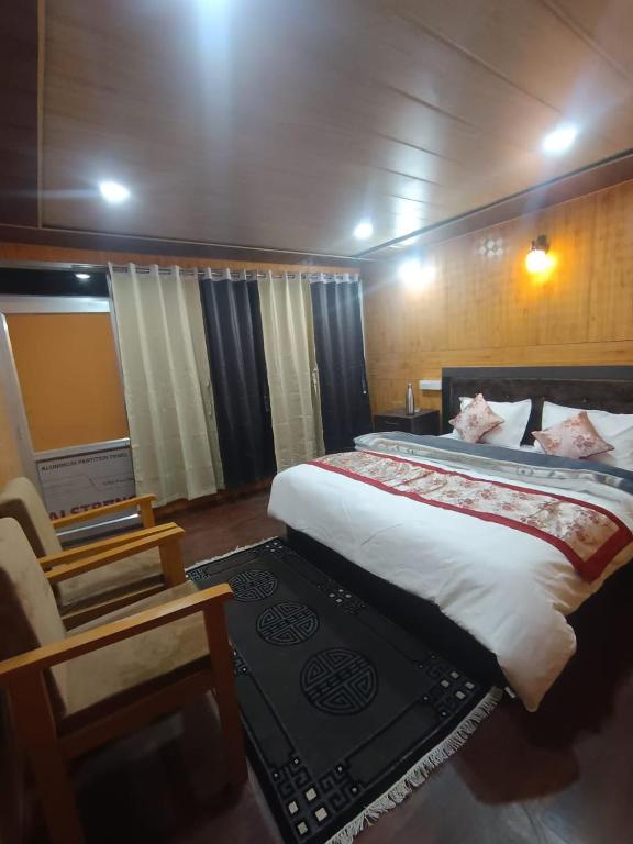 Tiri Ratna Cottage 